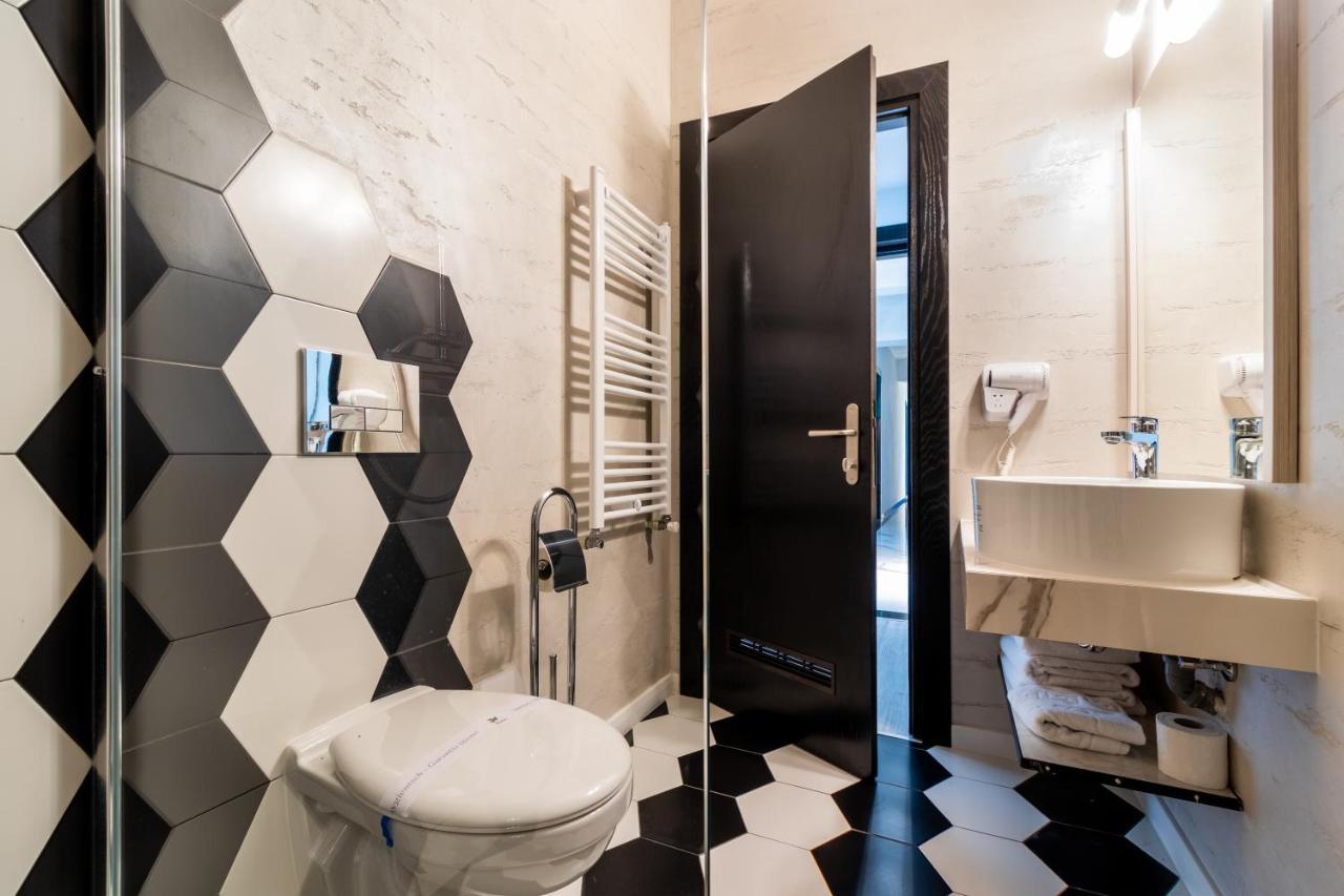 Hotel Bulevard Râmnicu Vâlcea Buitenkant foto