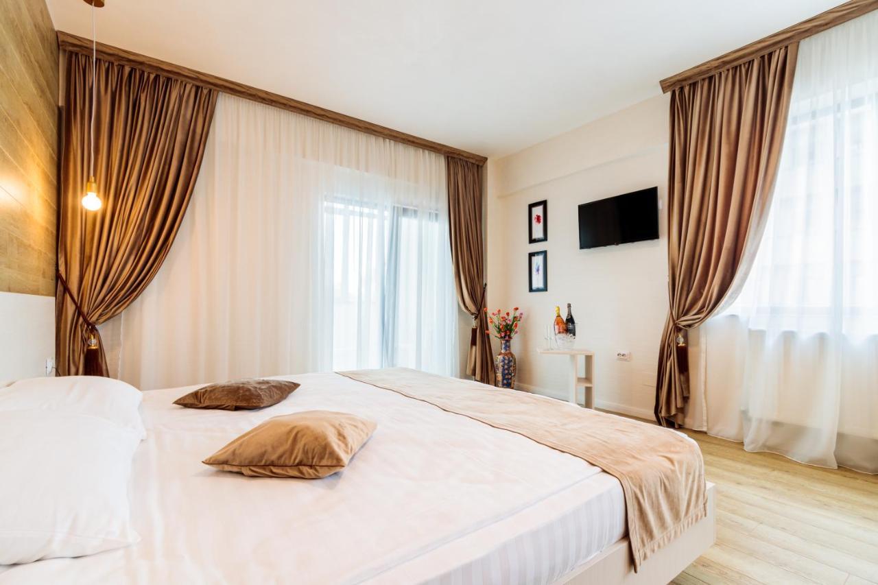 Hotel Bulevard Râmnicu Vâlcea Buitenkant foto