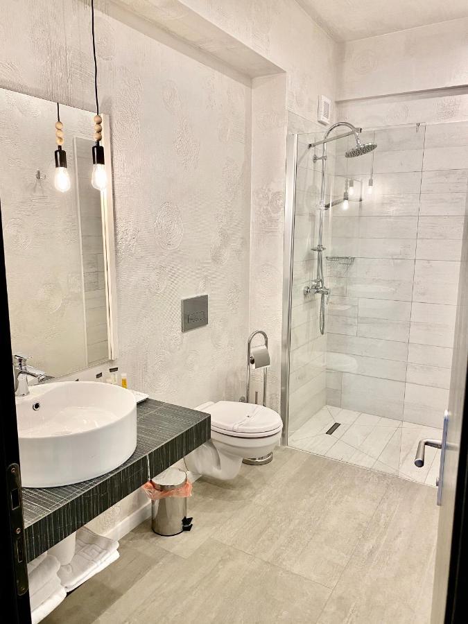 Hotel Bulevard Râmnicu Vâlcea Buitenkant foto