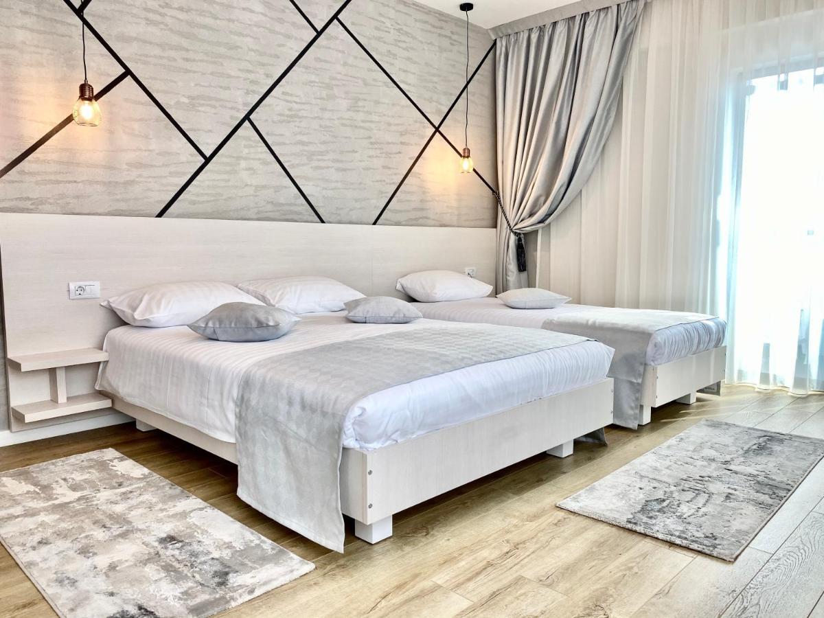 Hotel Bulevard Râmnicu Vâlcea Buitenkant foto