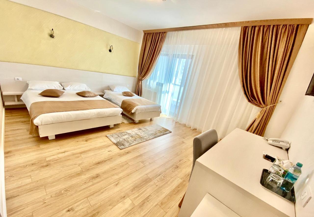 Hotel Bulevard Râmnicu Vâlcea Buitenkant foto